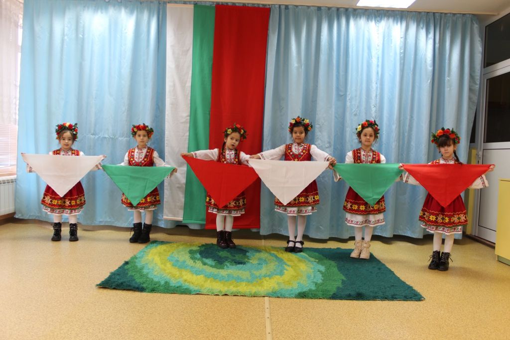 Отбелязваме 3-ти март 8